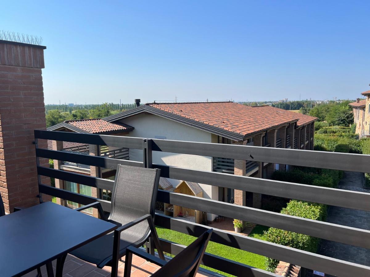 Bes Residence Bergamo Polaresco ภายนอก รูปภาพ