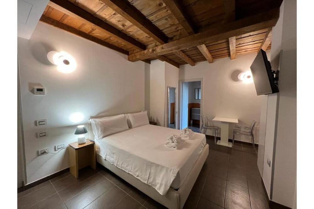 Bes Residence Bergamo Polaresco ภายนอก รูปภาพ