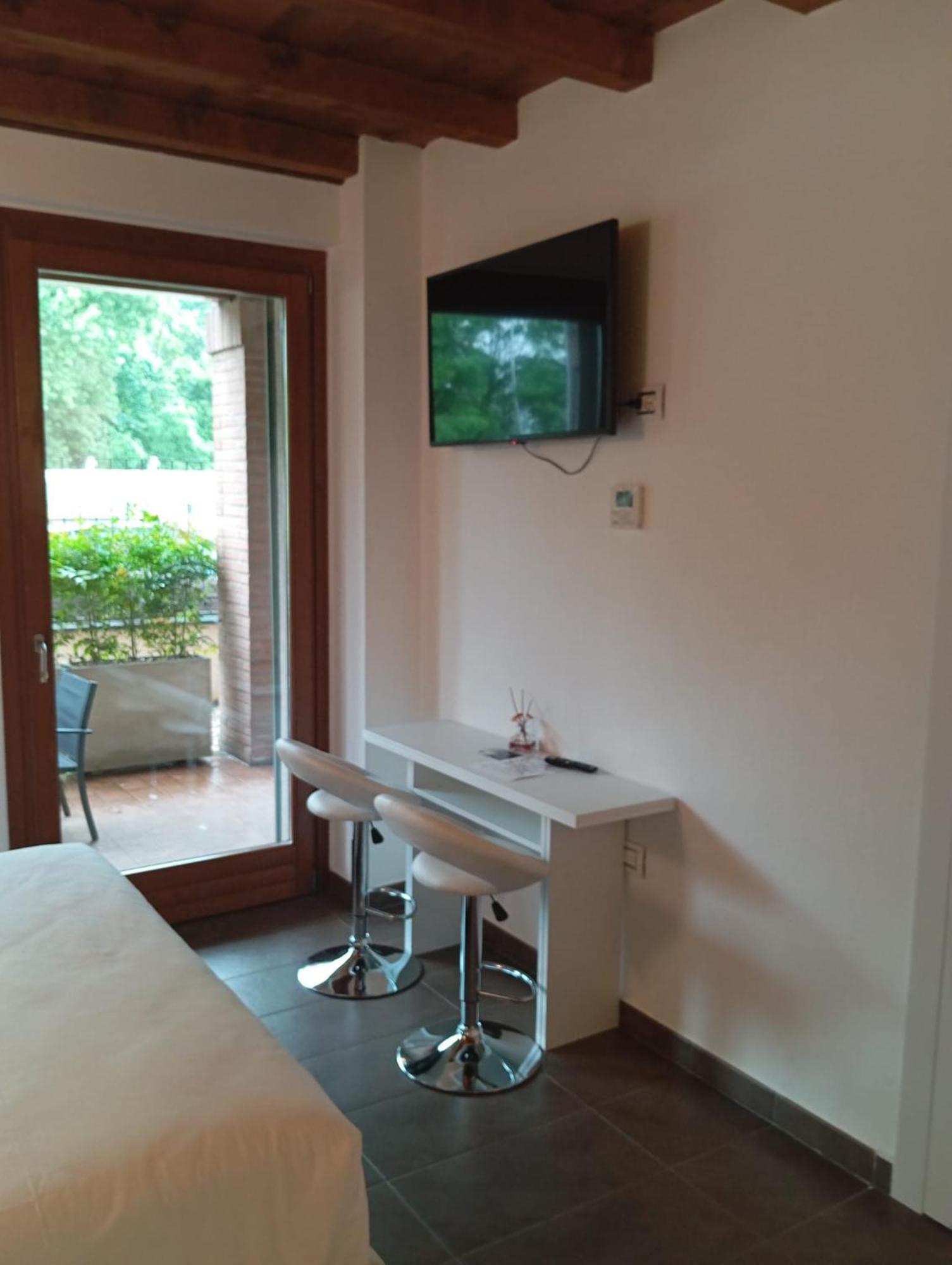 Bes Residence Bergamo Polaresco ภายนอก รูปภาพ